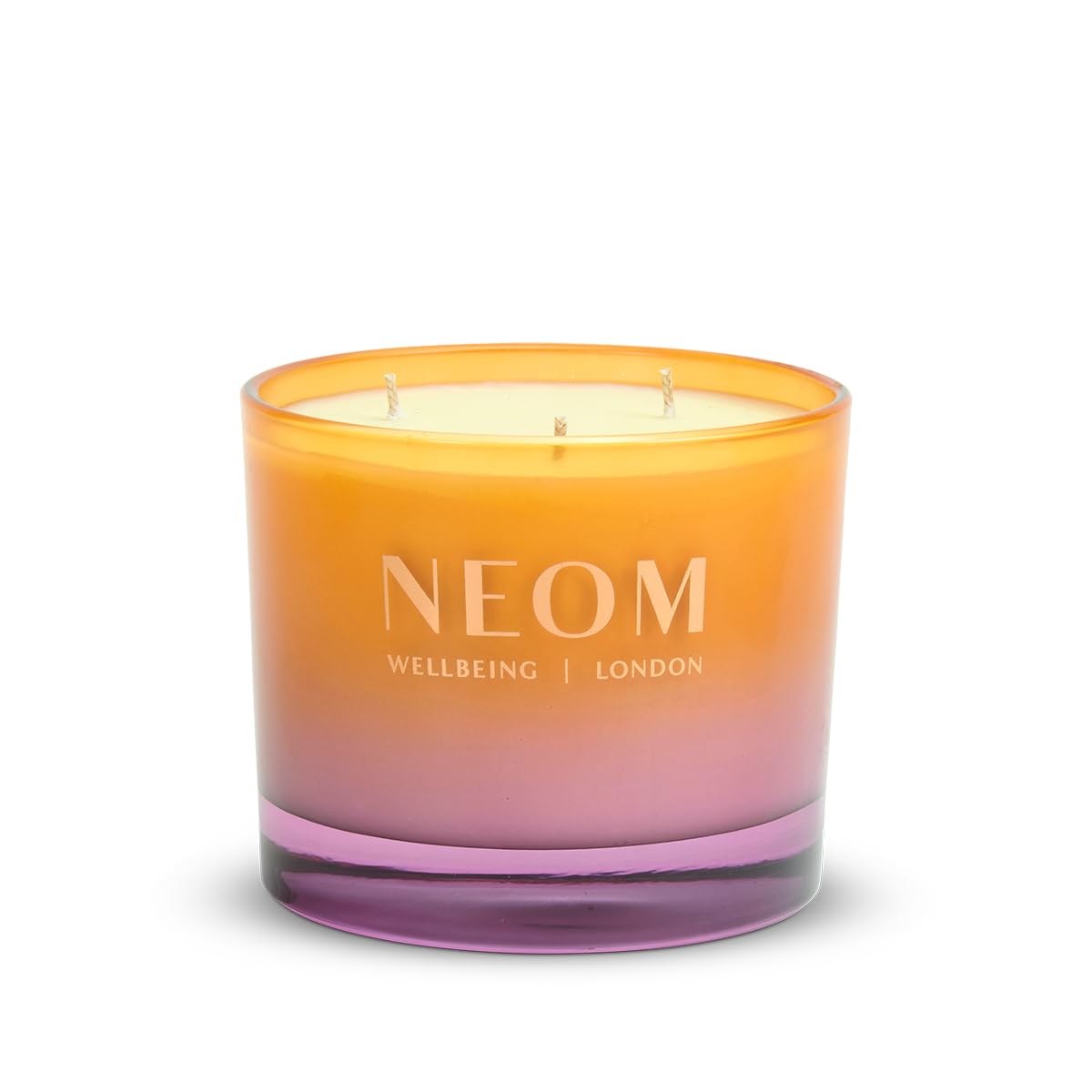 NEOM vela ambiente relajante con fragancia envolvente.