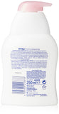 NIVEA Intimo Sensible, textura cremosa ideal para higiene diaria suave.
