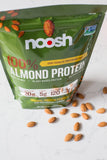 NOOSH shaker para llevar, proteína de almendra sin sabor, recargas rápidas.