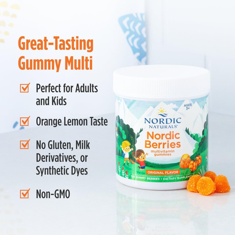 Nordic Naturals Nordic Berries Citrus, niño sonriente tomando una gominola