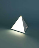 Luxor Mini, diseño piramidal elegante para cualquier estancia