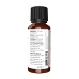 Aceite de Eucalipto NOW para aroma camforáceo en difusor doméstico.