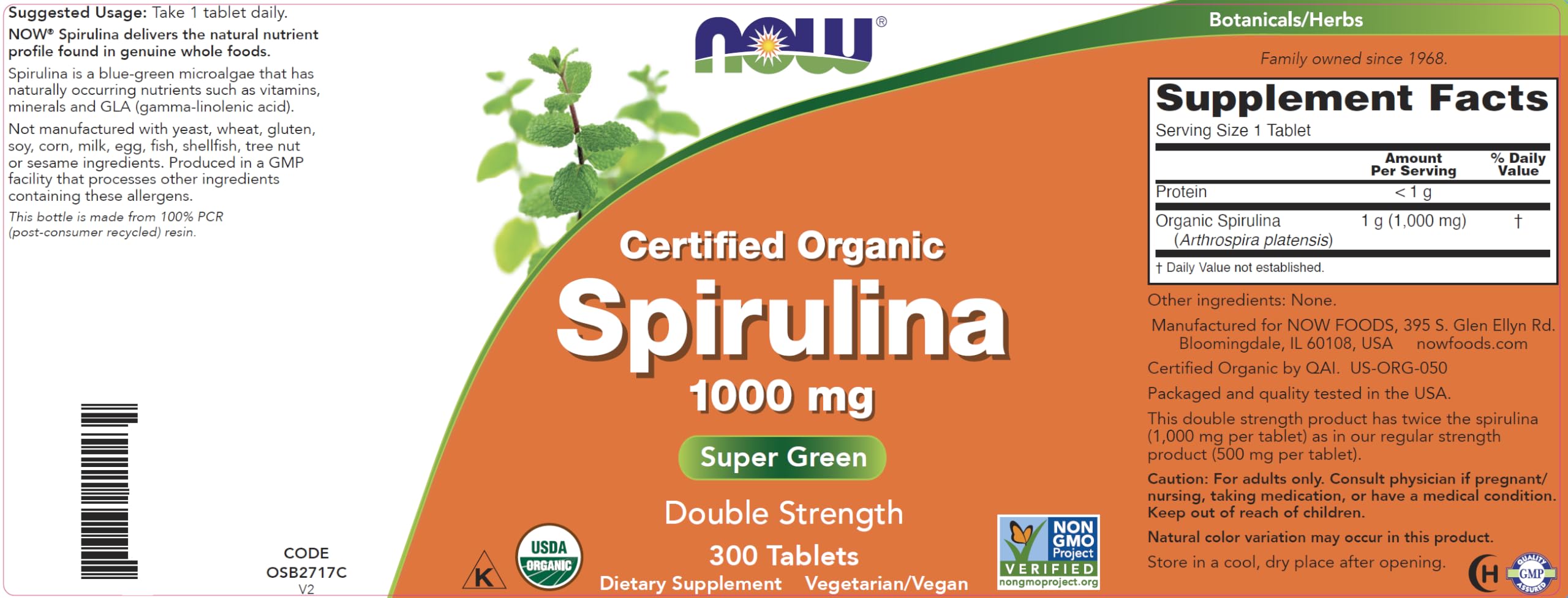 Comprimidos de espirulina NOW Foods en la palma de la mano, tamaño compacto.