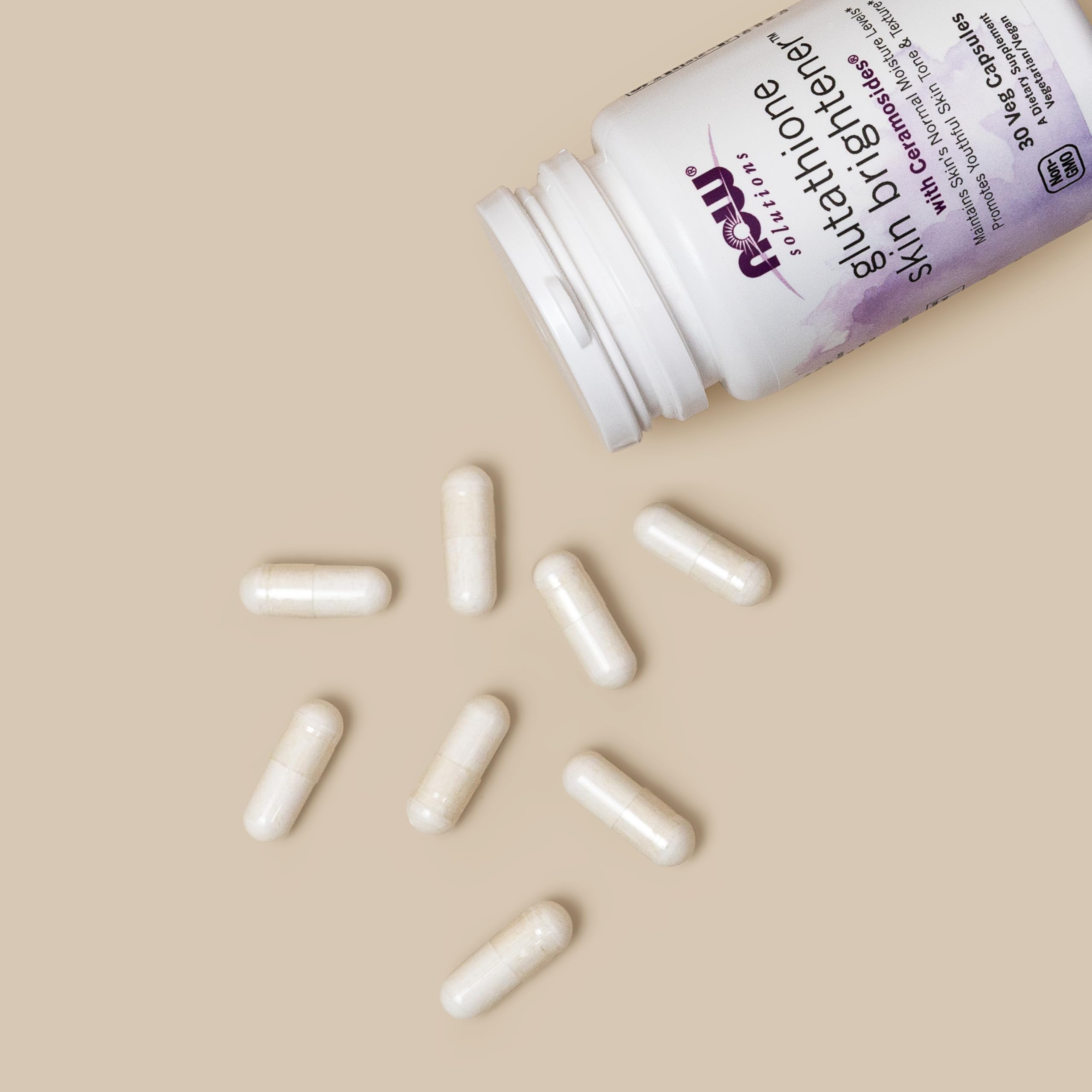 NOW Foods Solutions Glutatión Caja abierta muestra cápsulas de uso diario.