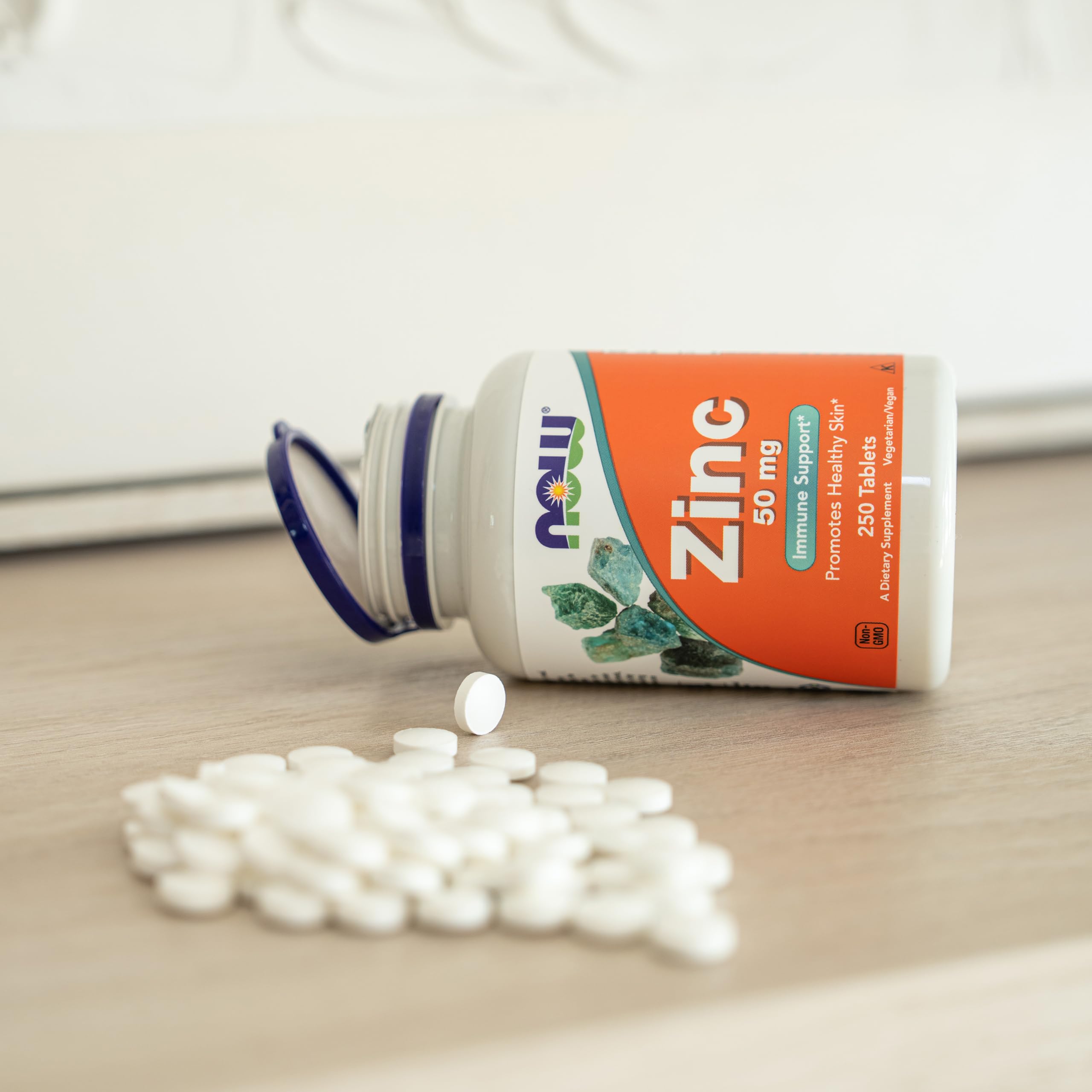NOW Foods Zinc Gluconato 50 mg, presentación, envase cómodo para almacenamiento.