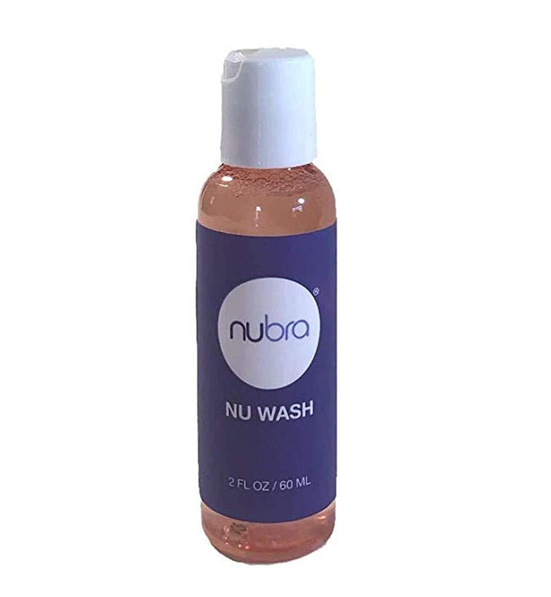 NuBra Nu Wash limpia delicadamente la silicona del sujetador con agua tibia.