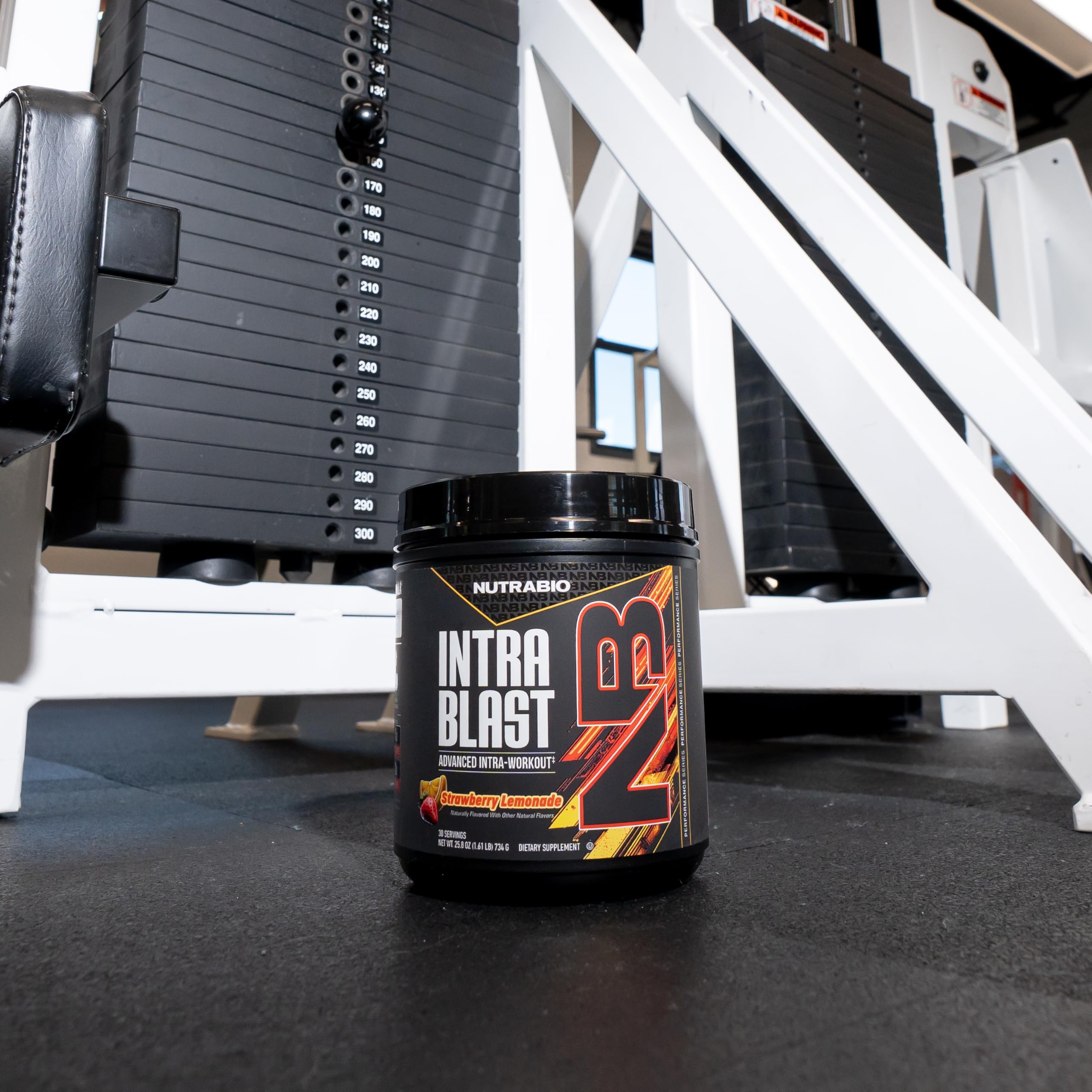 NutraBio Intra Blast: sabor limonada fresa para hidratación y recuperación