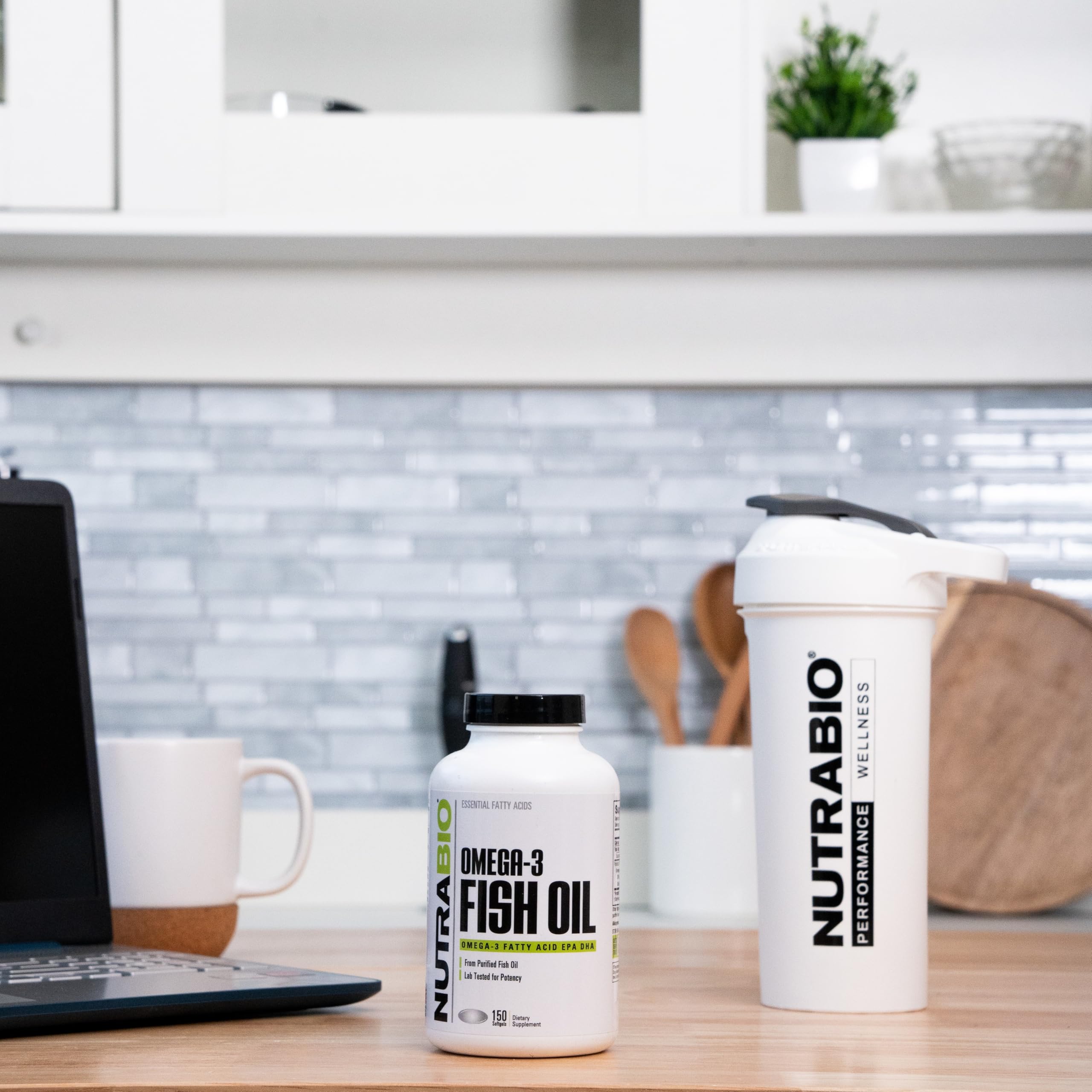 NutraBio Omega3 dosis diaria recomendada para hábitos saludables.