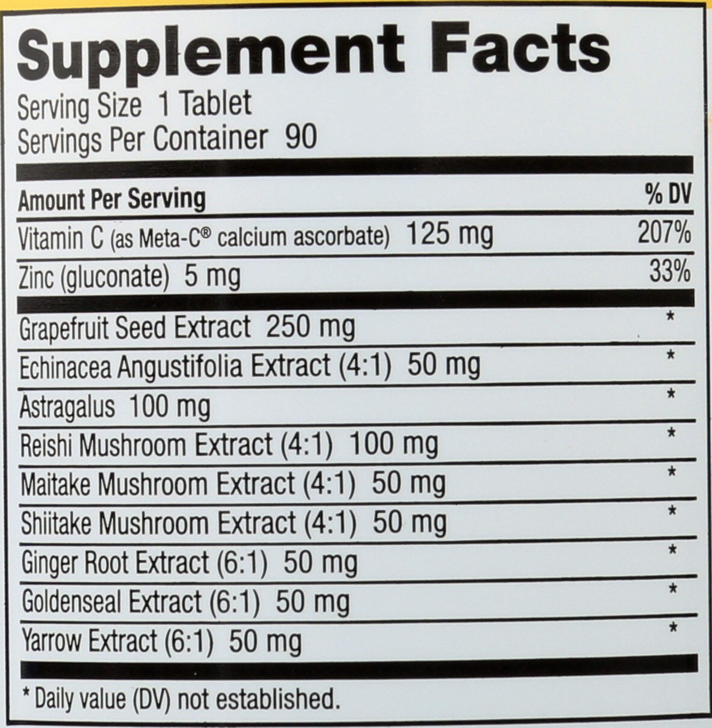NutriBiotic DefensePlus con agua, toma rápida y conveniente.