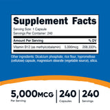 Nutricost B12, etiqueta detalle, indica 5000 mcg por porción para ingesta concentrada.