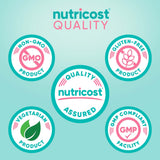 Nutricost BCAA para Mujeres, durazno mango, mezcla fácil en vaso de agua fría para una bebida suave.