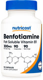 Nutricost Benfotiamine 300 mg cápsulas: práctico suplemento diario para el metabolismo.