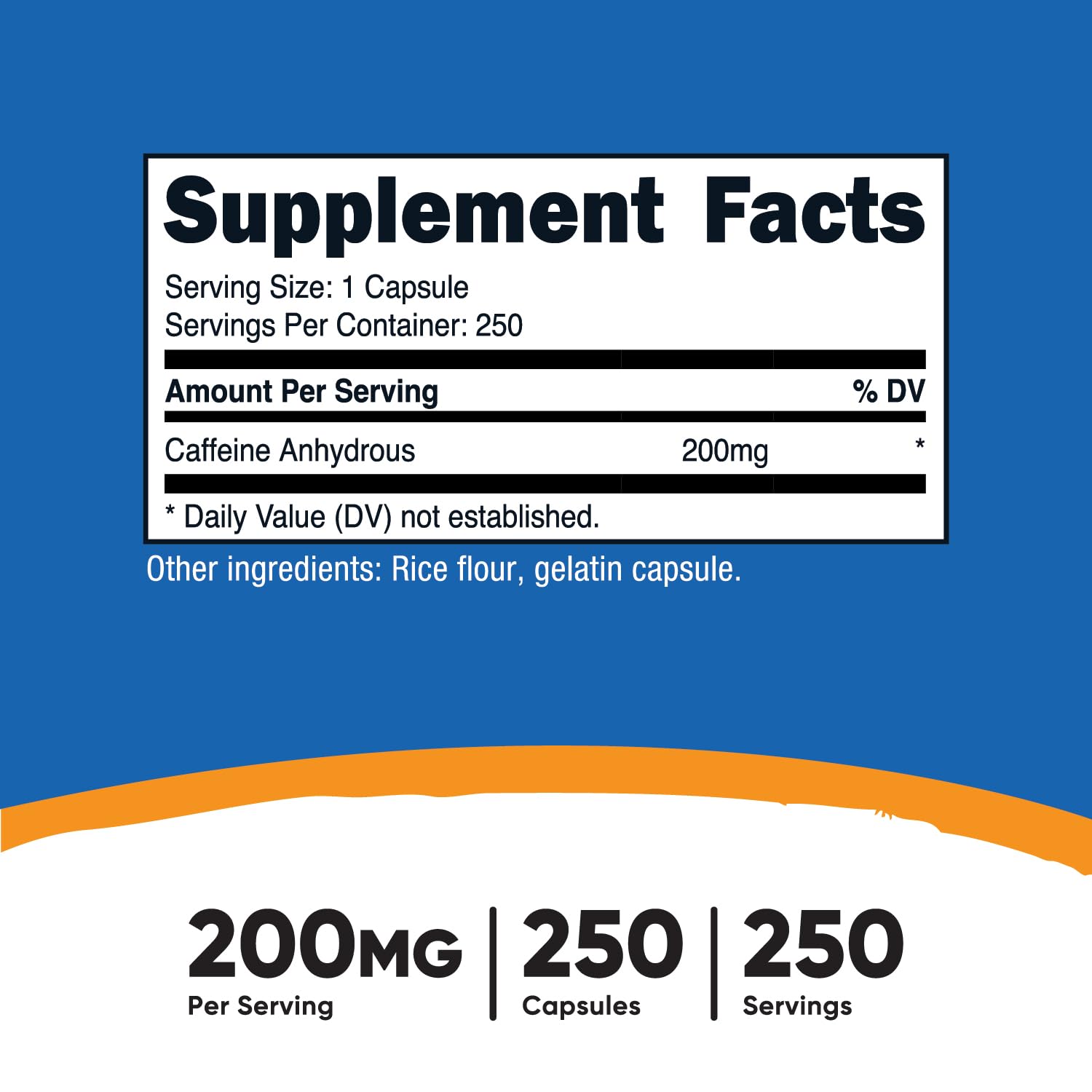 Nutricost cafeína cápsulas en mano, dosis diaria de 200 mg para concentración