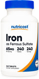 Nutricost Hierro 65 mg frente a la botella, apoyo diario