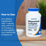 Nutricost Magnesium Complex 500mg: cápsulas en primer plano para ver textura.