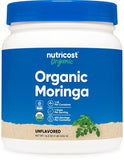 Nutricost Moringa en polvo en botella para dosis diarias de nutrición vegetal.