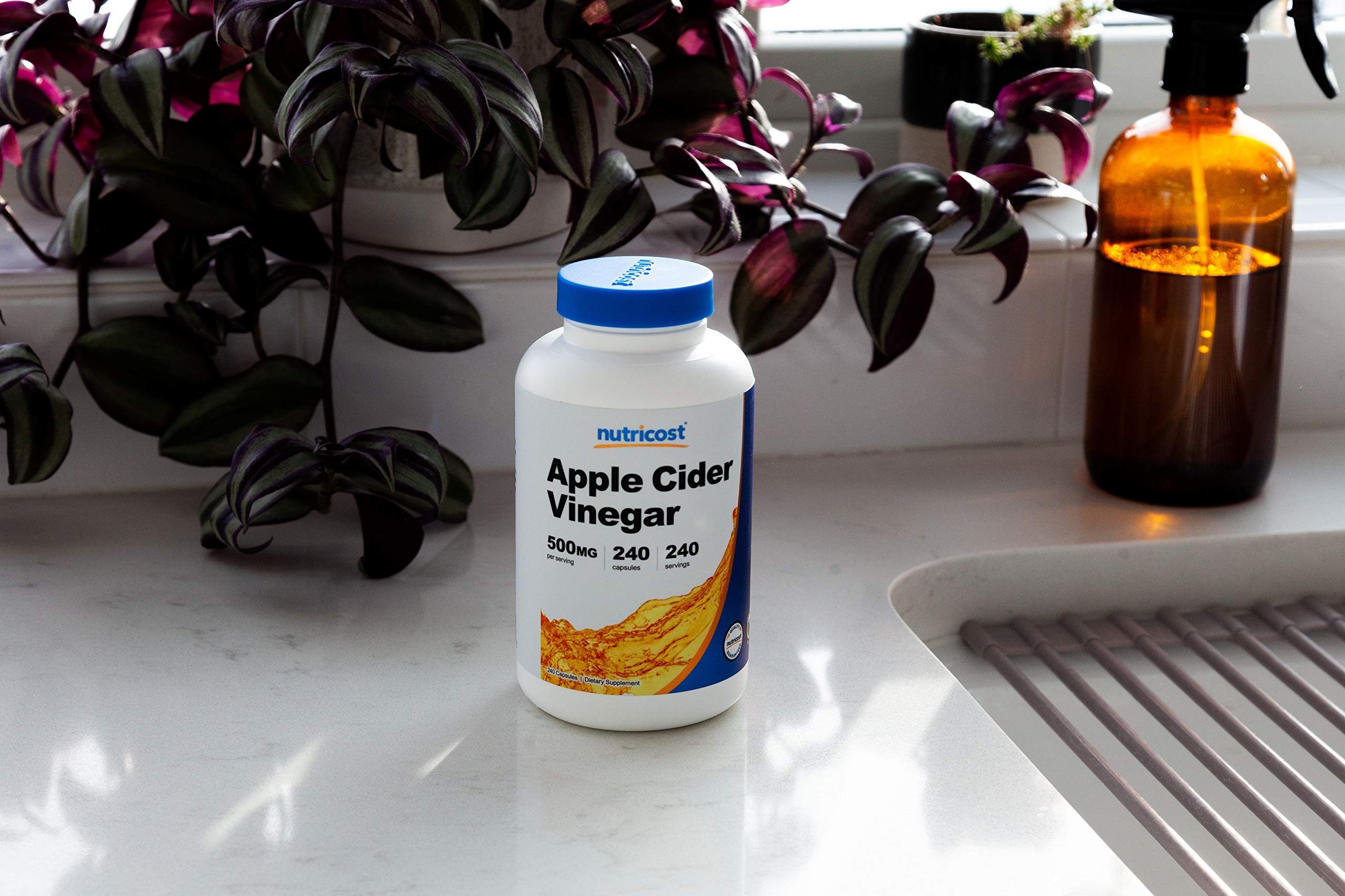 Uso diario de cápsula Nutricost vinagre de manzana, conveniente y portable