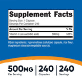 Etiqueta clara de Nutricost Vitamina C 500 mg mostrando la dosis por porción
