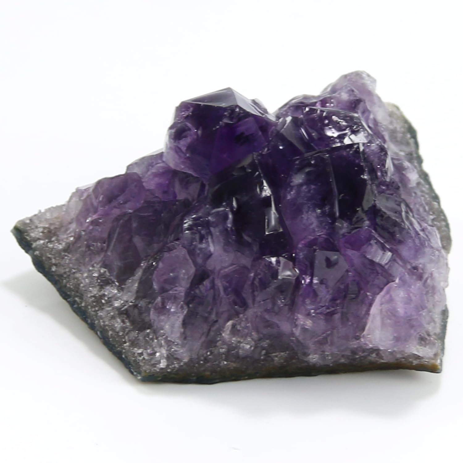 Nvzi Amatista: puntas violeta en primer plano para meditar