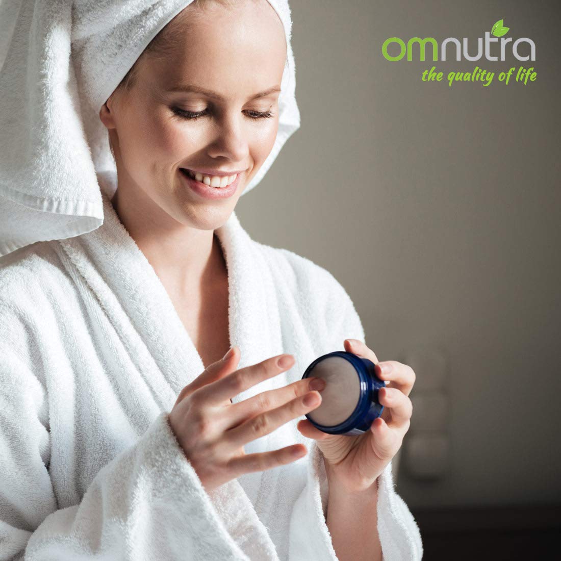OmNutra DMSO crema hidratación mineral para piel.
