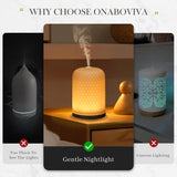 Difusor Onaboviva con luz ambiente amarilla, crea atmósfera cálida.