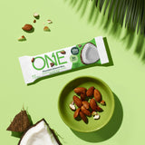 ONE Protein Bars Chocolate Almond Bliss snack post-entrenamiento, sabor delicioso y proteico