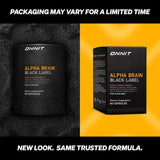 Envase de Alpha Brain Black Label sobre una mesa de estudio