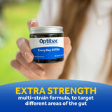 OptiBac botella en estante, opción probiótica para la salud intestinal.
