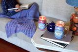 Our Own Candle Company: empaque elegante de fragancia verano-noche para regalo.