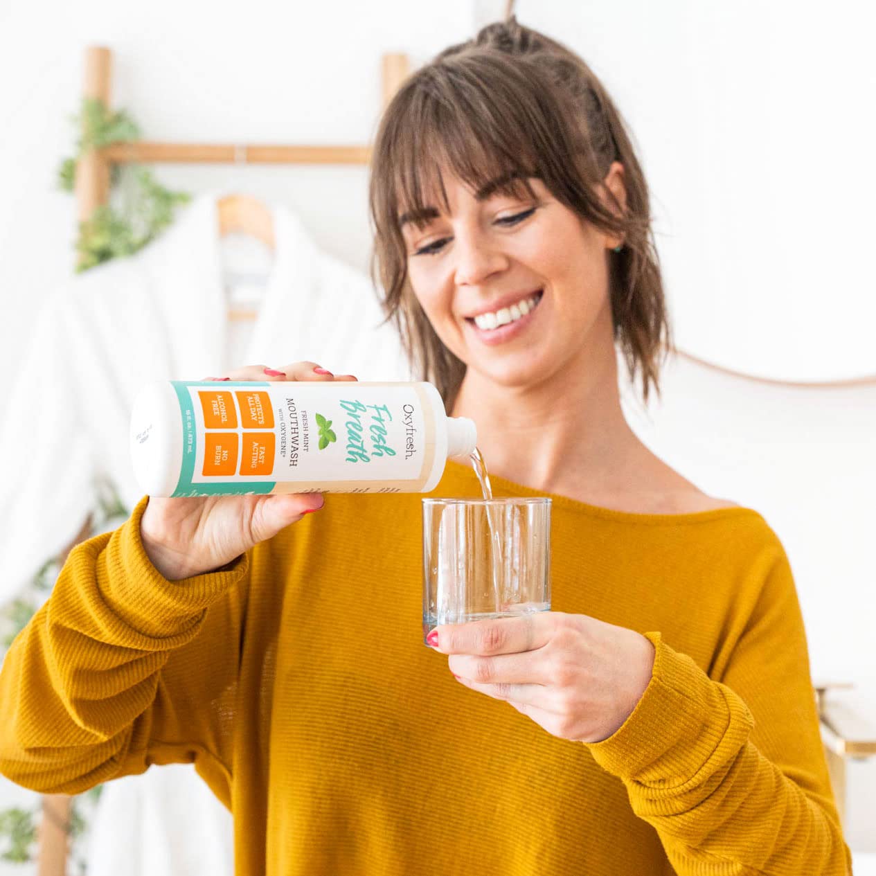 Oxyfresh enjuague bucal con xilitol para apoyo al aliento diario.