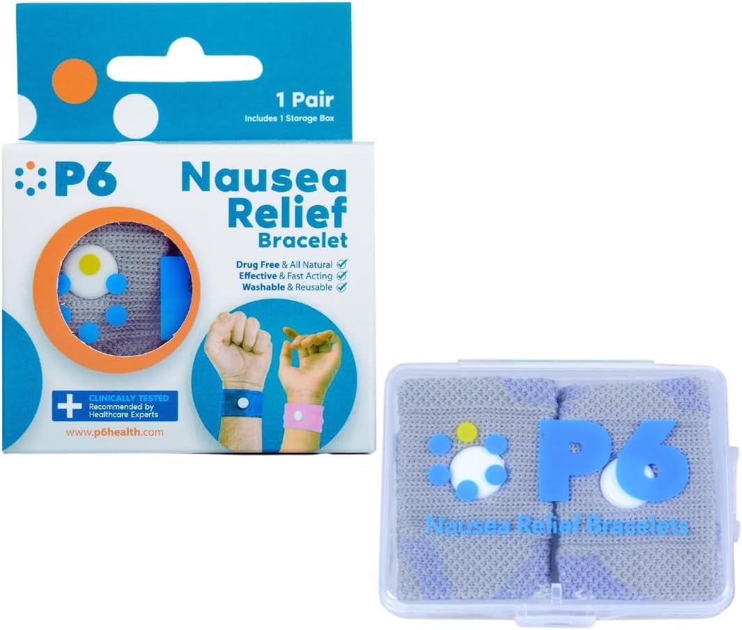 Pulseras P6 anti náusea en la muñeca para alivio suave durante viajes.