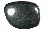 Pachamama Essentials hematita piedra pulida oval, aporta sensación de protección y reducción del estrés.