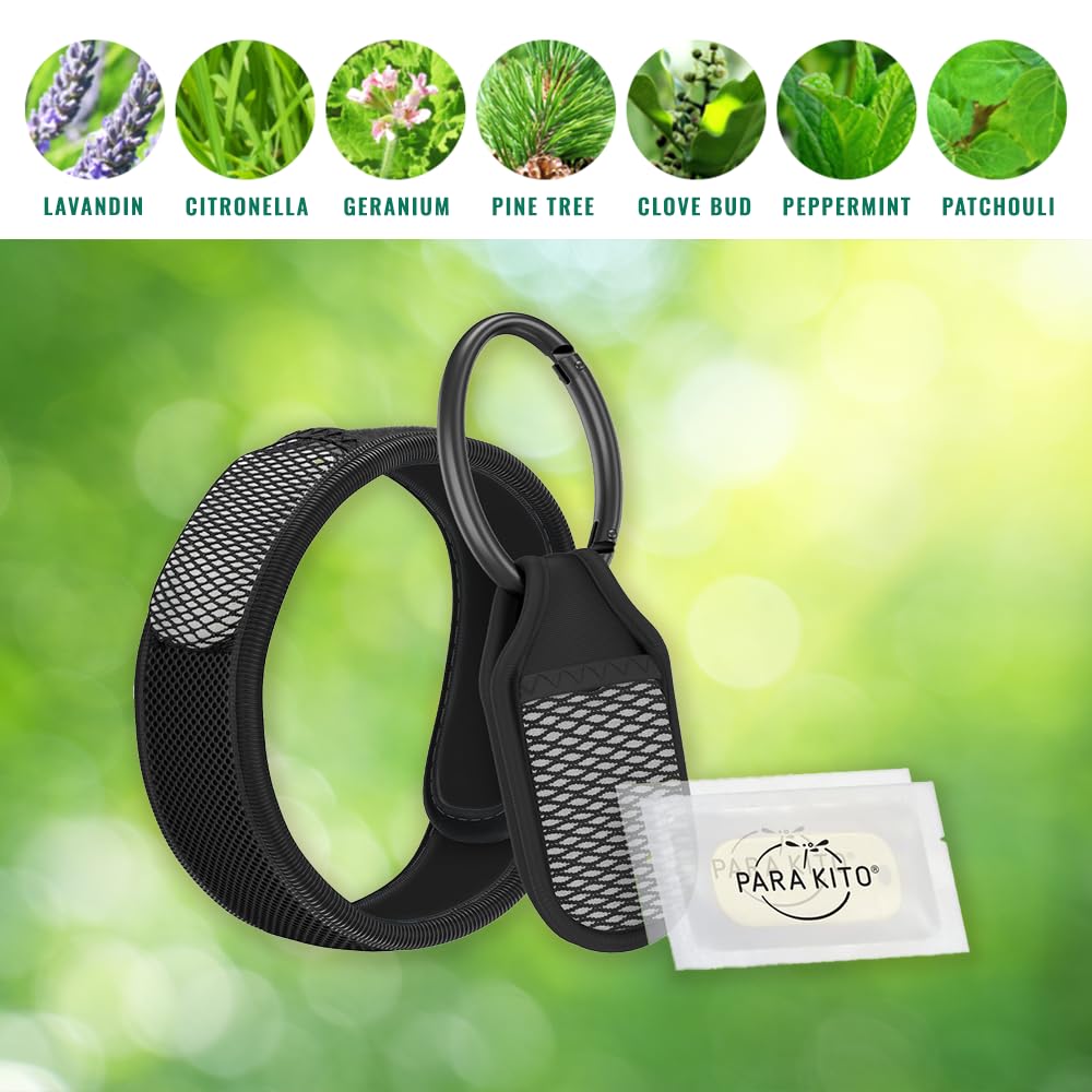 PARA'KITO Pulsera negra en acción durante caminata, protección discreta.