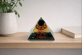 Pele Productions esfera-turmalina-piramide: enfoque y claridad durante la meditacion.
