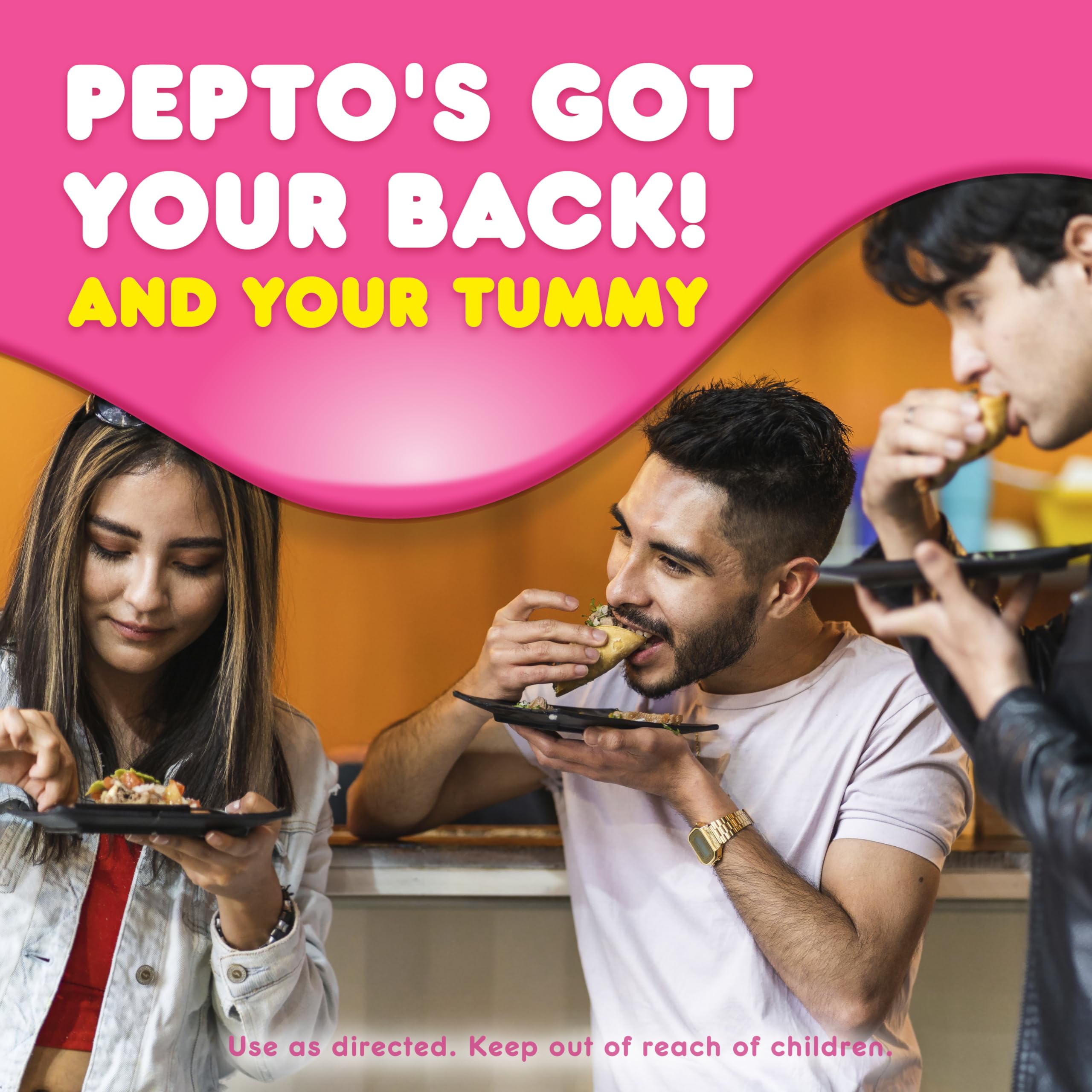Pepto Bismol: mano sosteniendo cápsulas líquidas para uso cómodo