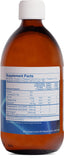 Pharmax aceite de pescado con naranja, escena de cocina, sabor natural que facilita consumo diario.