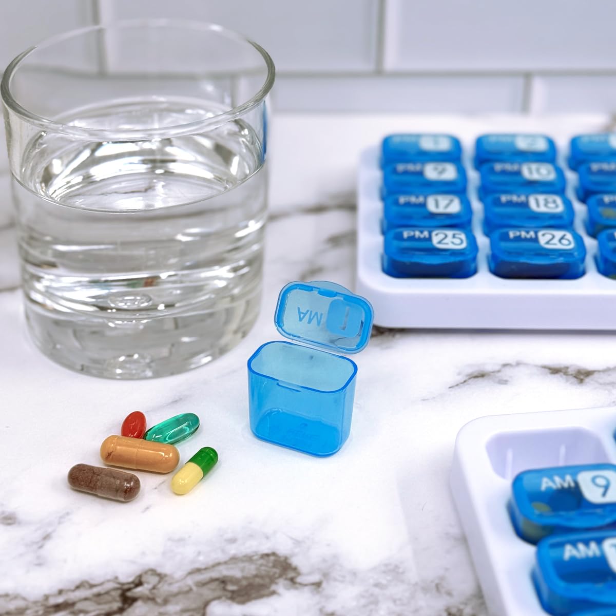 PILL THING AM/PM, sistema para reducir confusiones al tomar pastillas.