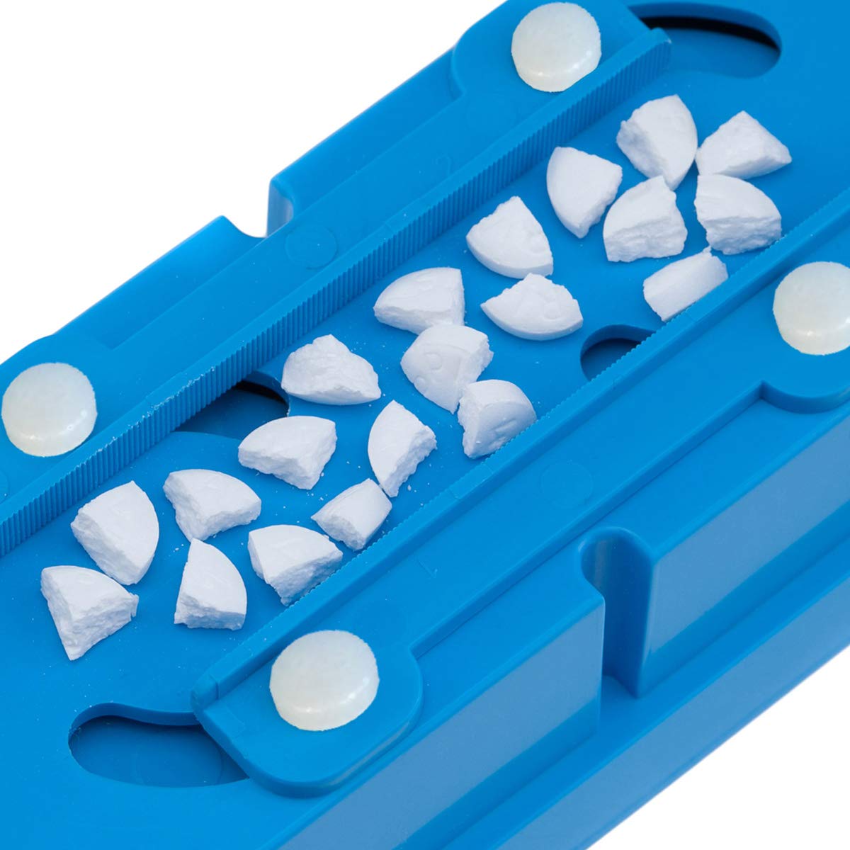 Pillcut Diseño patentado facilita dividir varias pastillas a la vez.