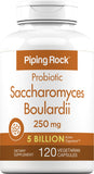 Piping Rock Saccharomyces boulardii cápsulas en frasco primer plano para uso diario.
