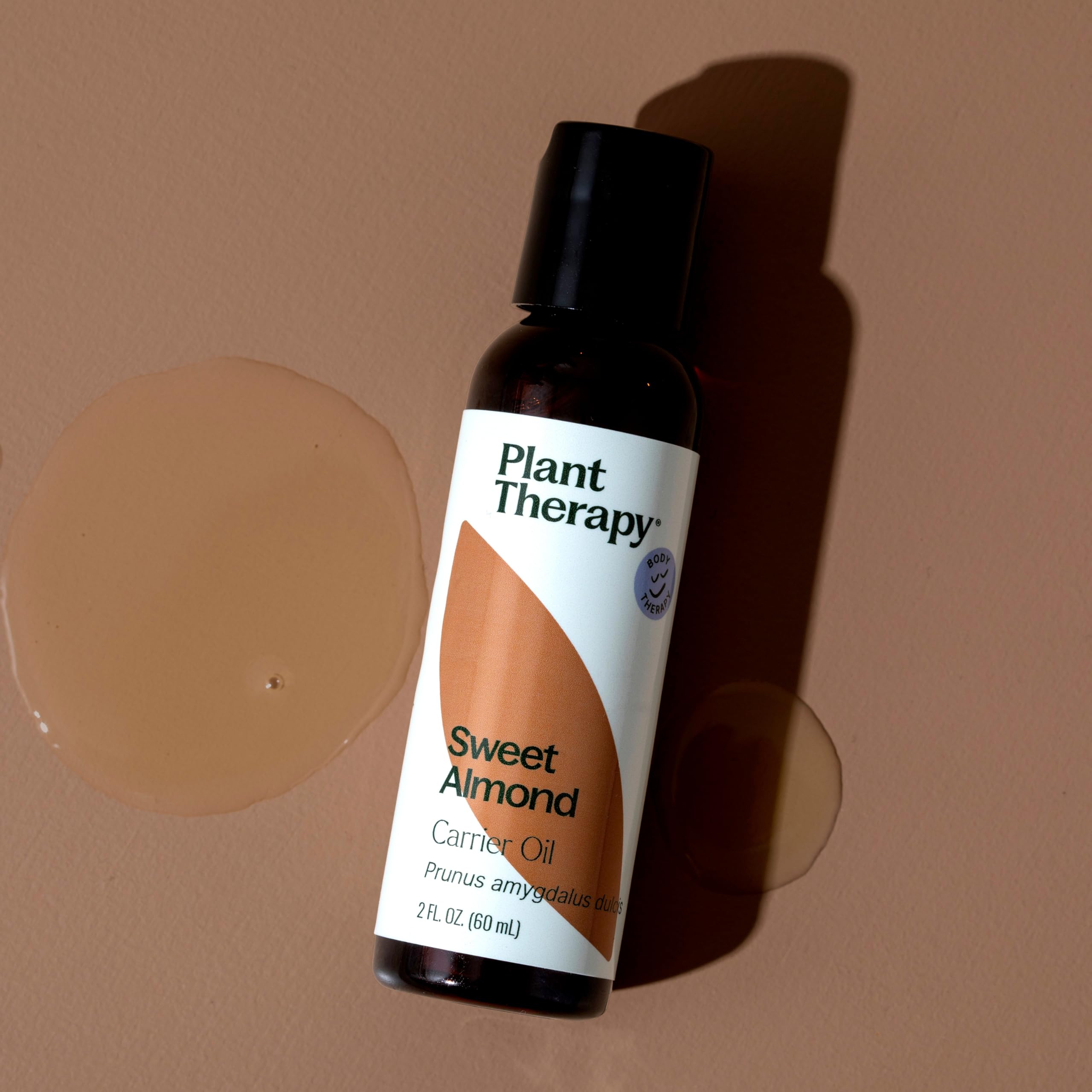 Desmaquillante suave con Aceite de Almendra Dulce de Plant Therapy para rostro.