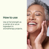 Plant Therapy Aceite Coco Fraccionado Orgánico aporta brillo al cabello sin dejar grasa.