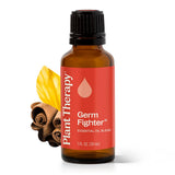 Germ Fighter de Plant Therapy, vertido de la botella para iniciar el aroma