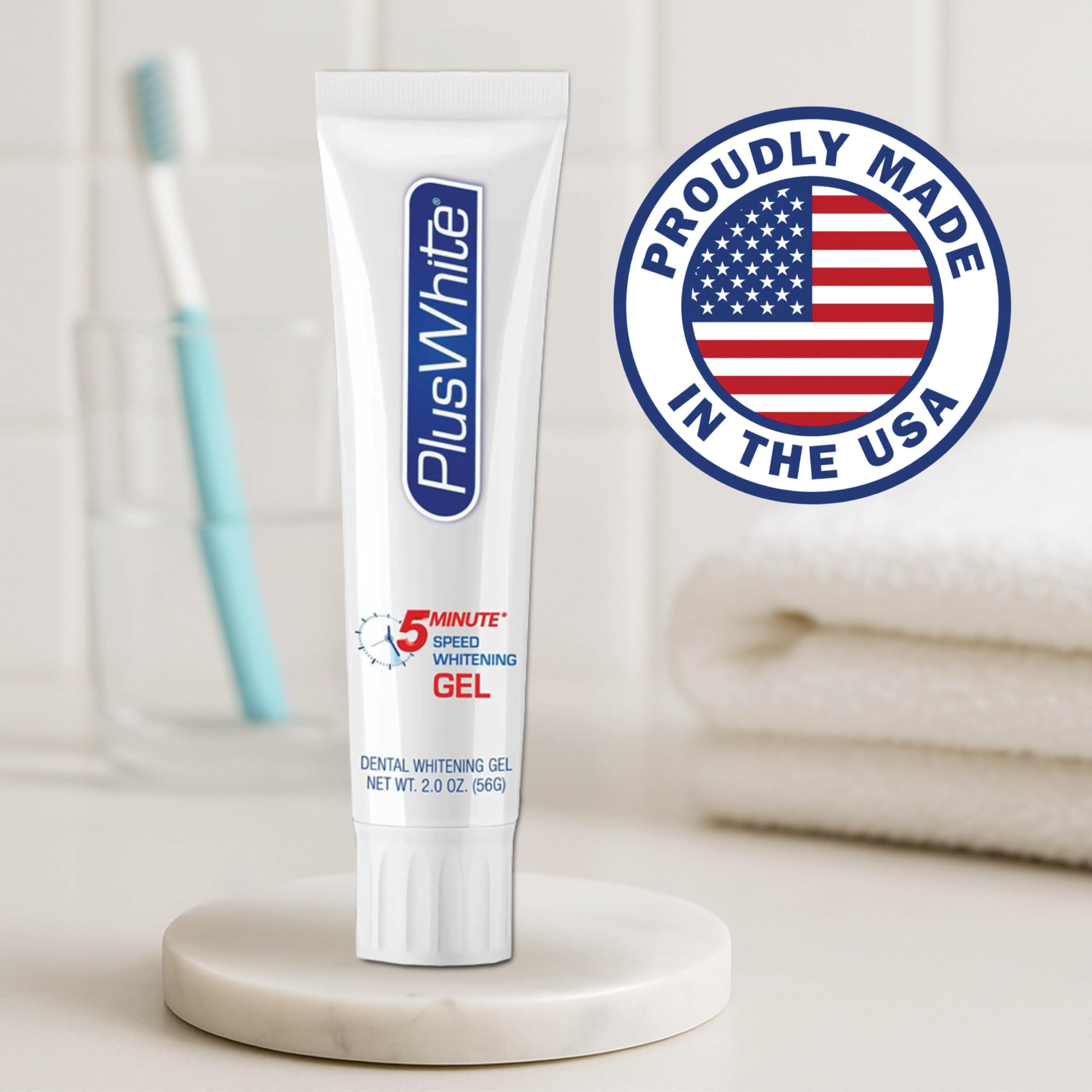 Plus White Speed Gel aplicación con cepillo facilita el blanqueamiento rápido.