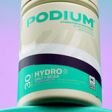 Podium Nutrition Hydro+Salt mezcla fácil en agua para sabor suave y rápido.
