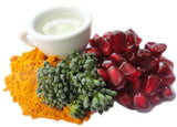 Pomi-T: raíz de cúrcuma visible, ingrediente natural para sabor y bienestar.