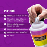 Tabletas Precision Hydration disolviéndose en agua en un vaso