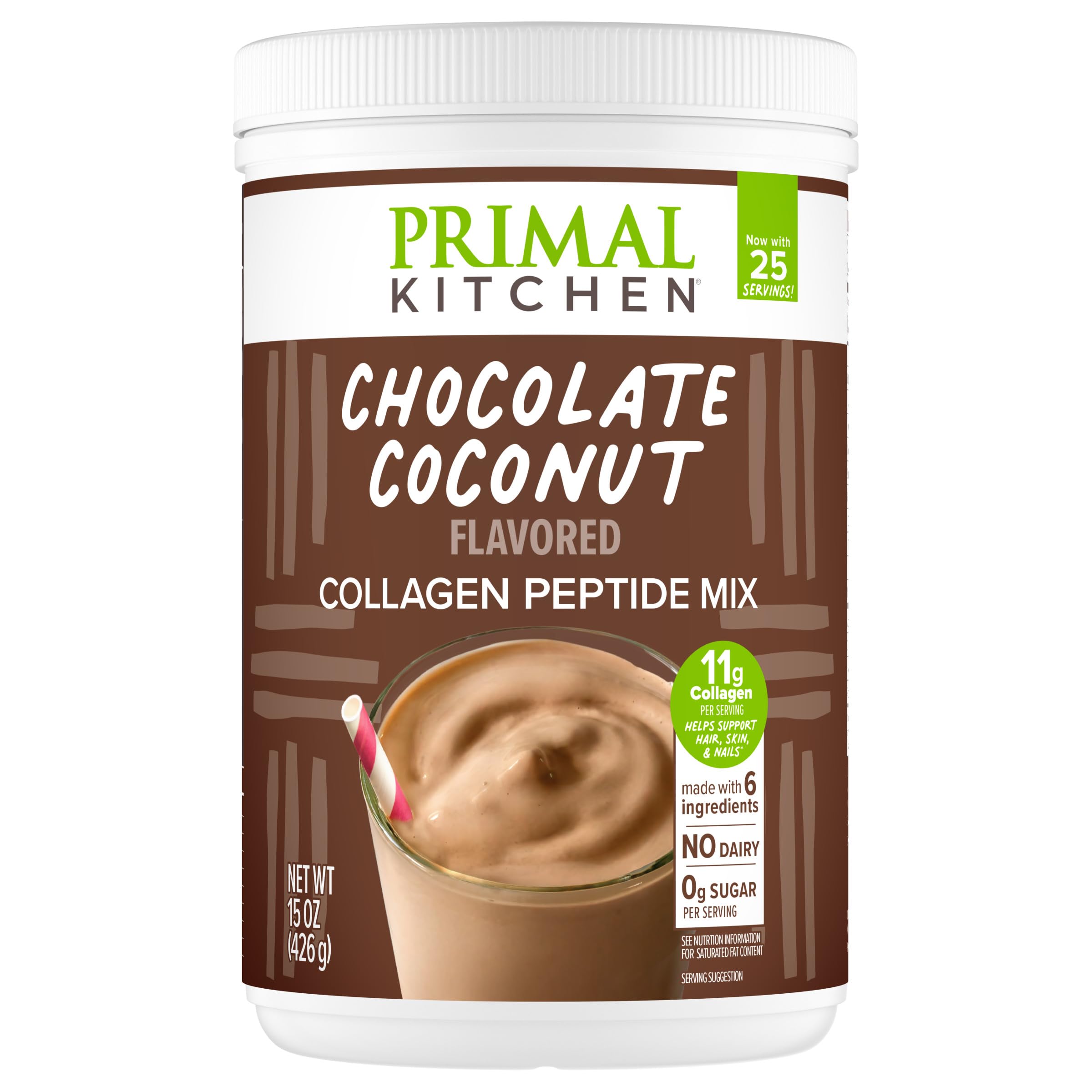 Primal Kitchen Chocolate Collagen Fuel vertido en vaso para bebida proteica