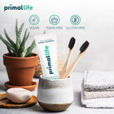 Primal Life Organics: sabor menta fresca para una experiencia vigorizante tras cepillado.