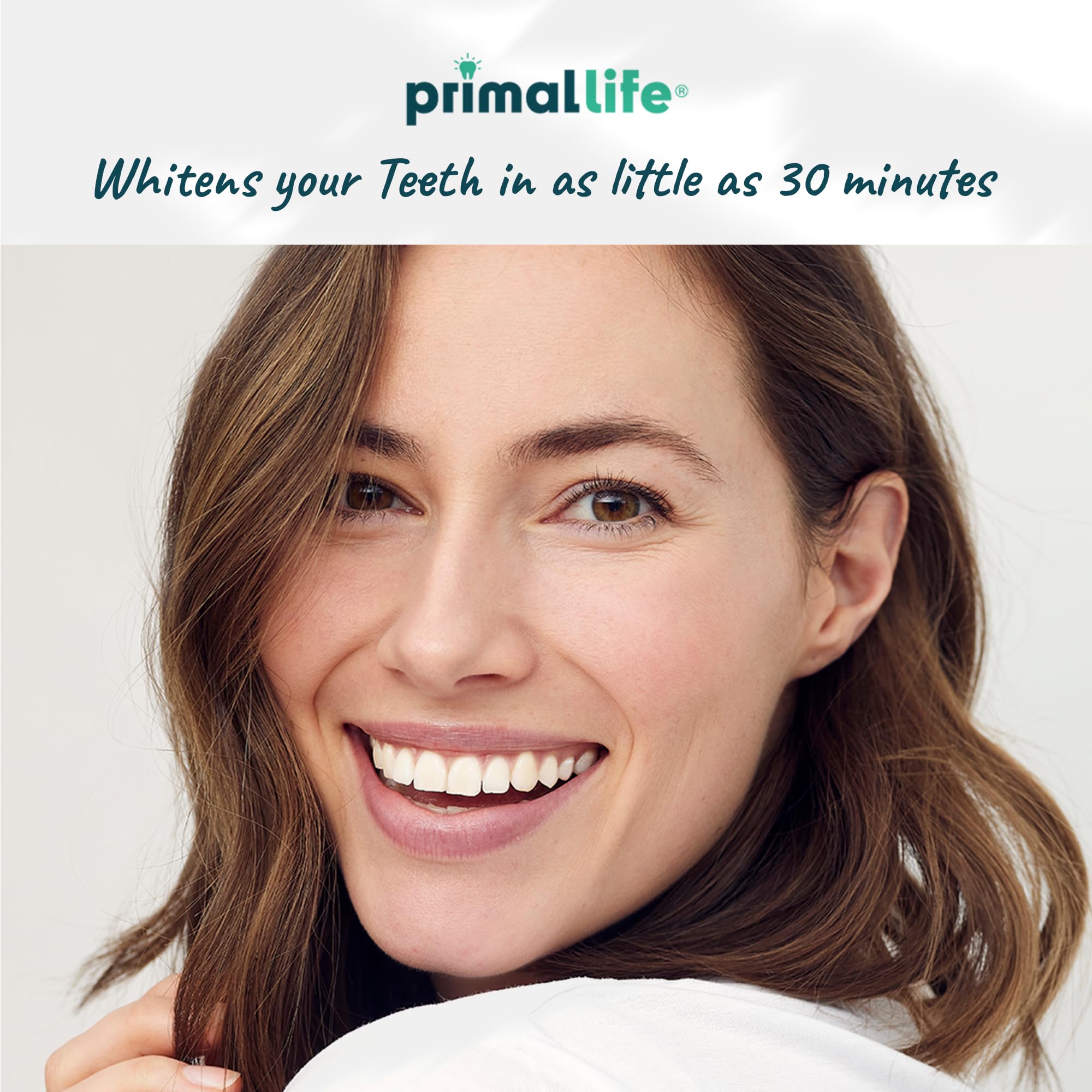 Primal Life Organics Tiras Blanqueadoras: aplicación del gel en dientes superiores e inferiores
