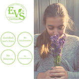 Aceite para masaje con lavanda y aceite portador ofrece sensaciones relajantes.